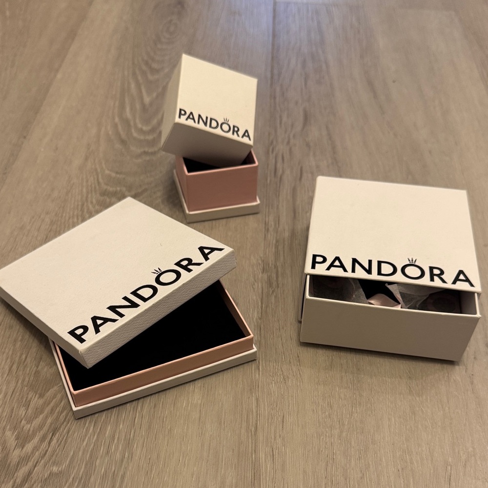 Pandora White and Pink Jewelry Box Set